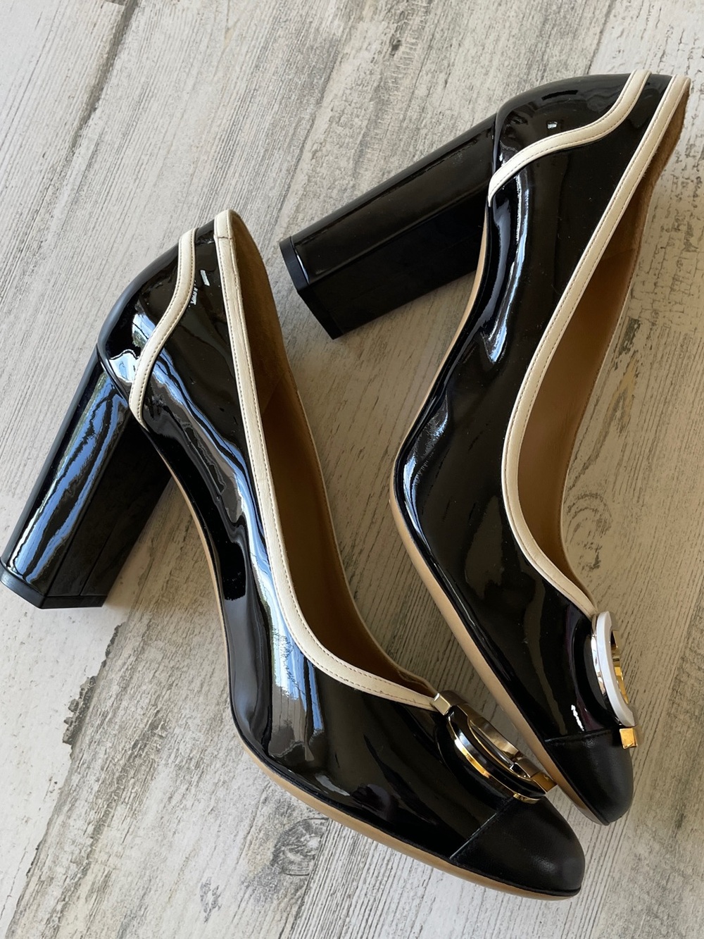 Salvatore Ferragamo Black & White Patent Leather Block Heels Sz 10.5 B - Picture 9 of 11